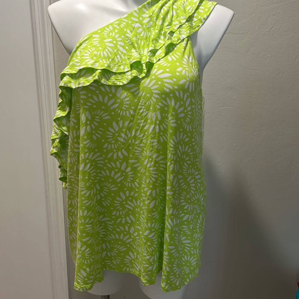 26/28 Lane Bryant NWT One shoulder lime/white top